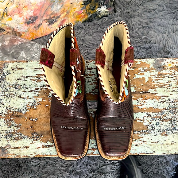 Ariat Embroidered Brown Leather Cowboy Boots - Picture 5 of 12